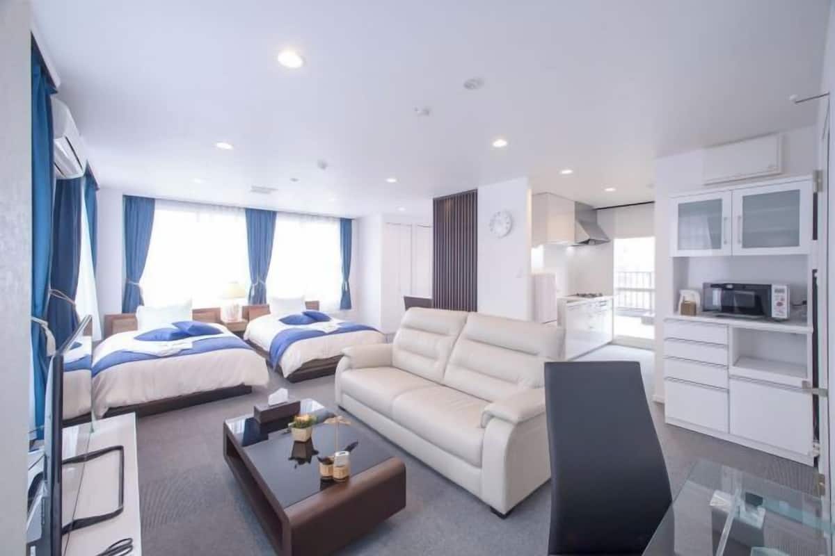 1 bedroom, in-room safe, individually decorated, individually furnished