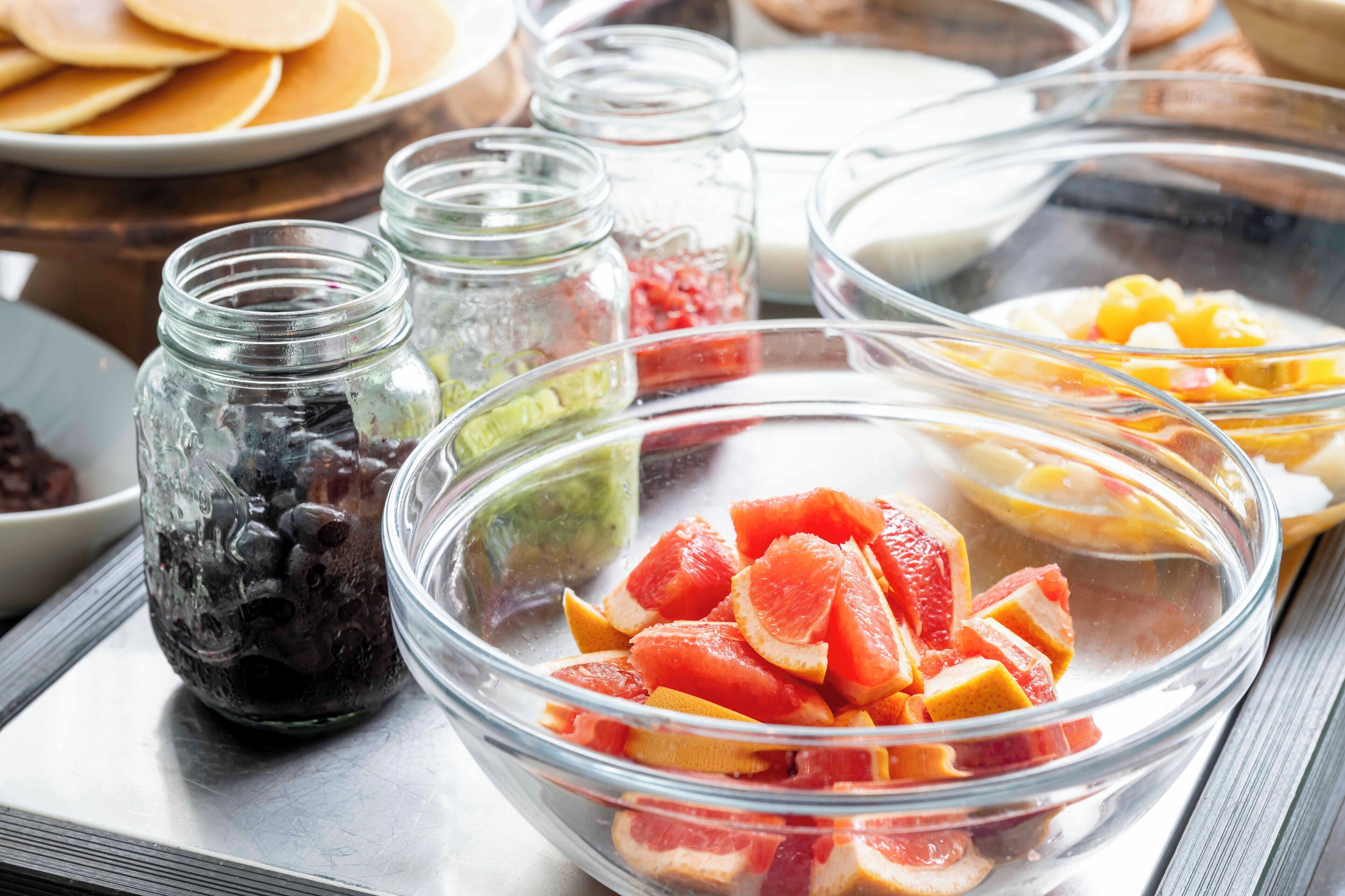 daily buffet breakfast (jpy 1500 per person)