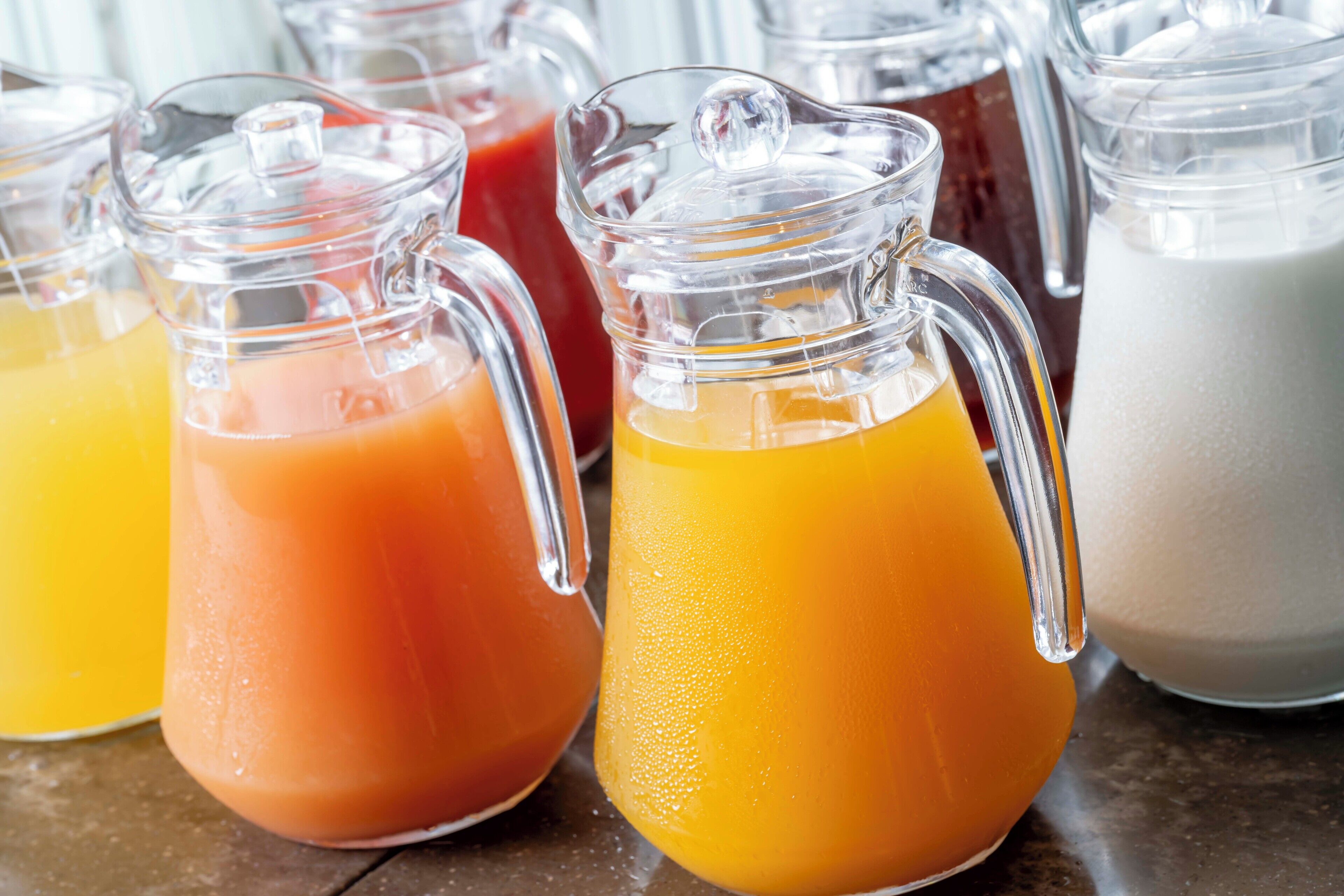 daily buffet breakfast (jpy 1500 per person)