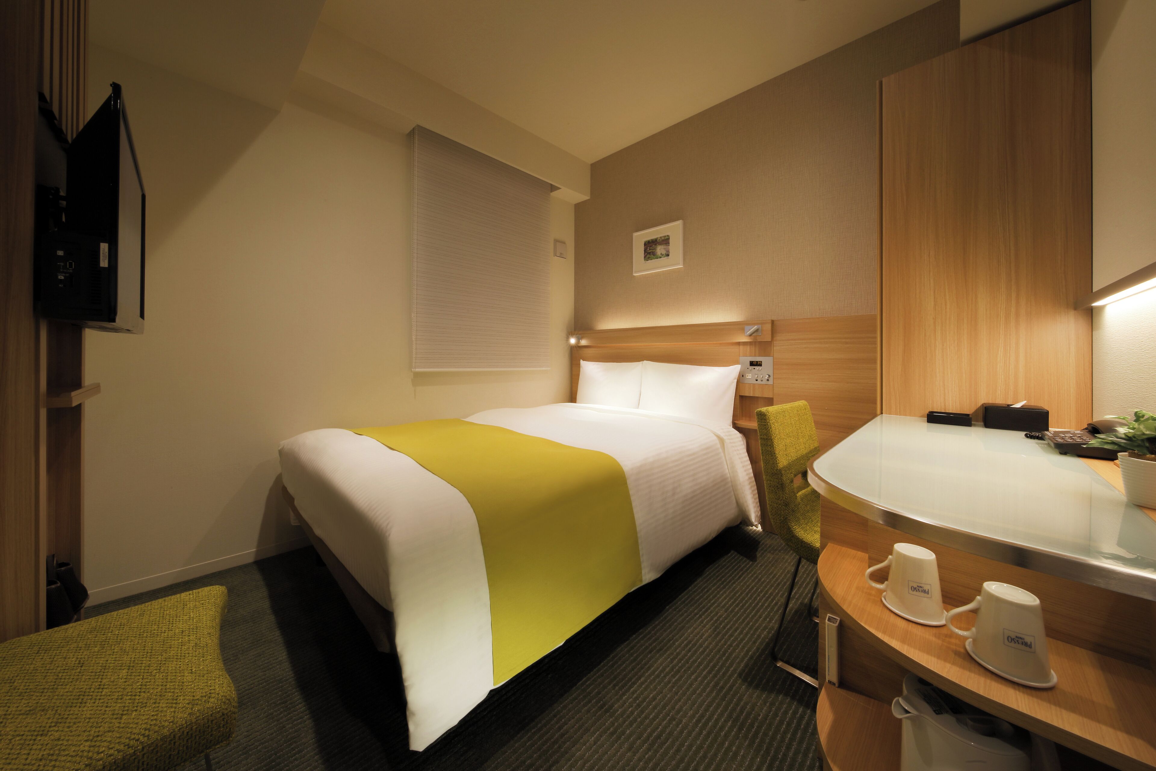 in-room safe, desk, free wifi, bed sheets