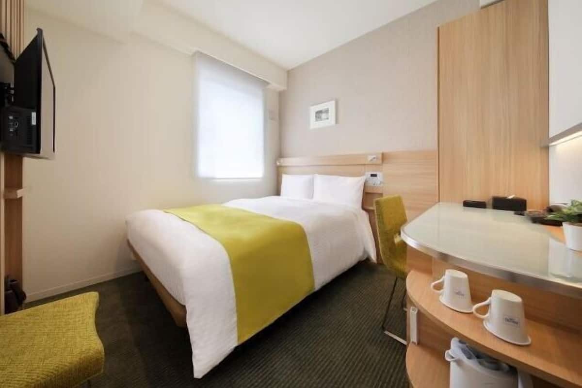 In-room safe, desk, free WiFi, bed sheets