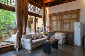 Bamboo Villa with tatami