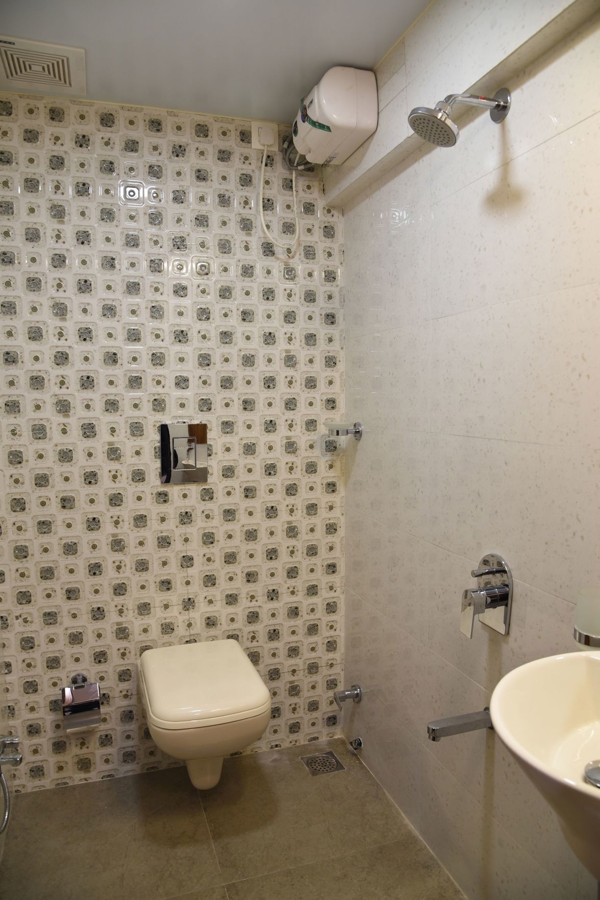 Baño | Regadera, amenidades de baño gratuitas, toallas 