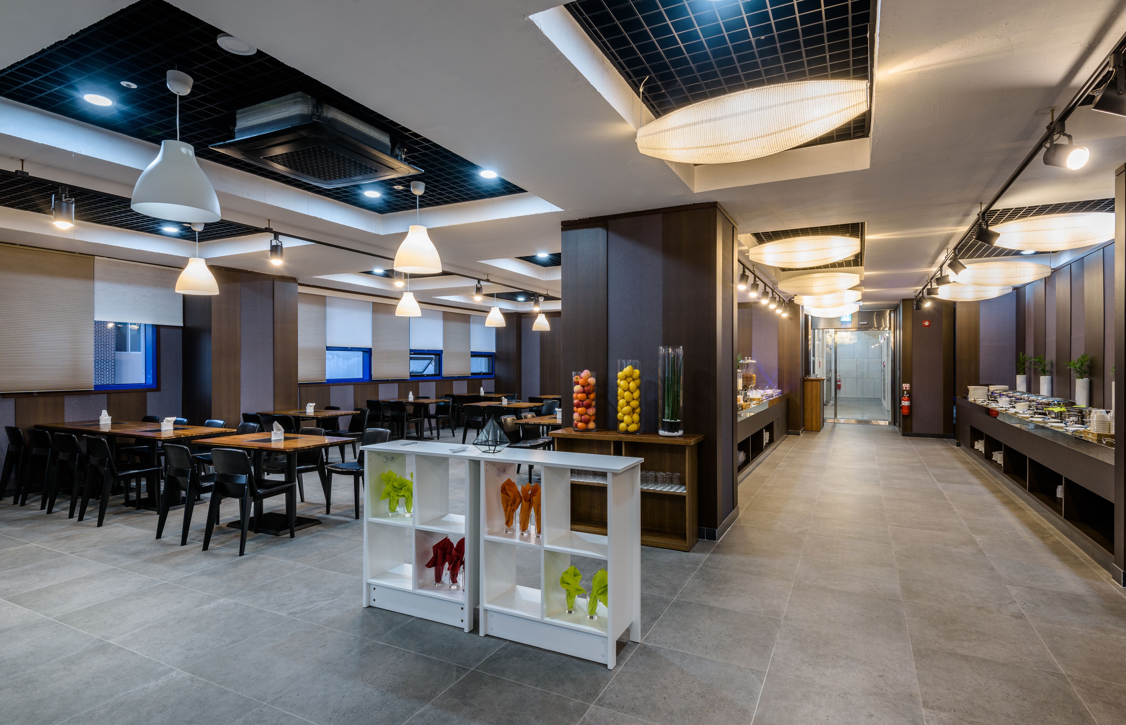 daily buffet breakfast (krw 15000 per person)