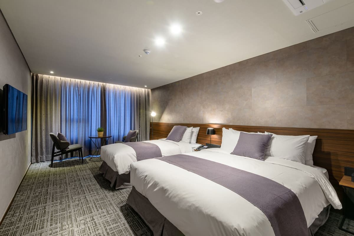 Coffres-forts dans les chambres, chambres insonorisées, Wi-Fi gratuit