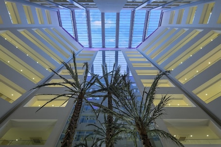 Lobby. Fraser Suites Abuja