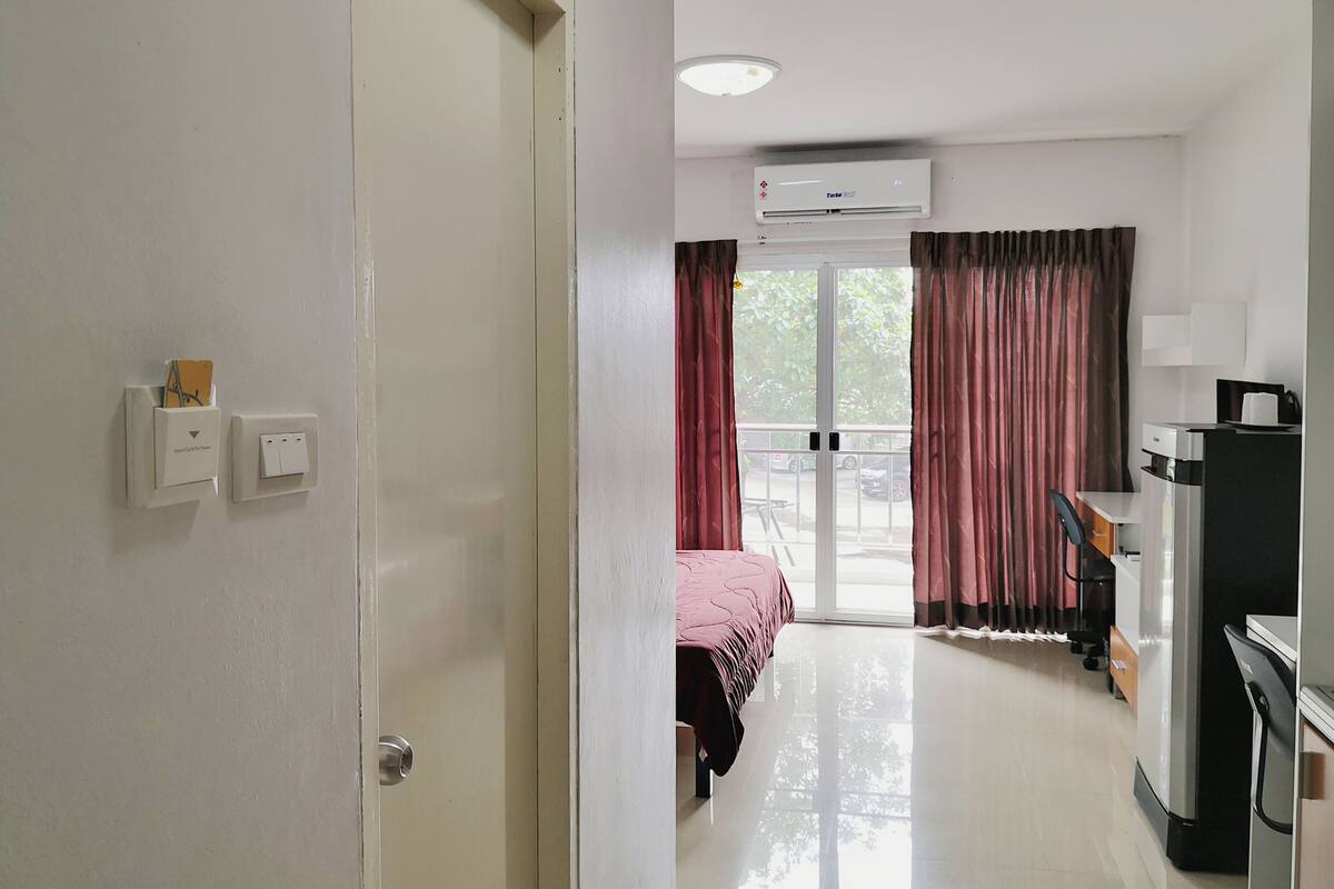 Rollaway beds, free WiFi