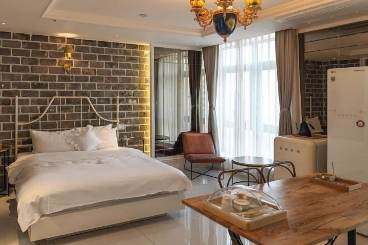 Coffres-forts dans les chambres, décoration personnalisée