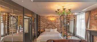 February Hotel The Signature Dongseongro