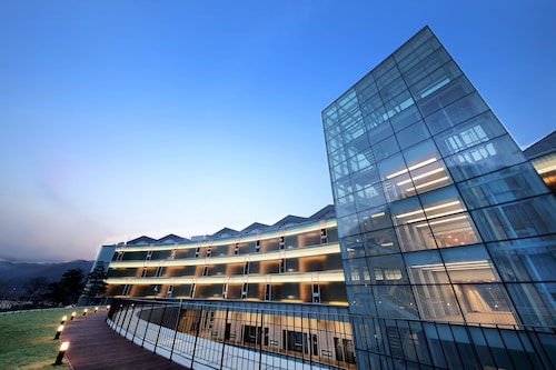 Midas Hotel & Resort