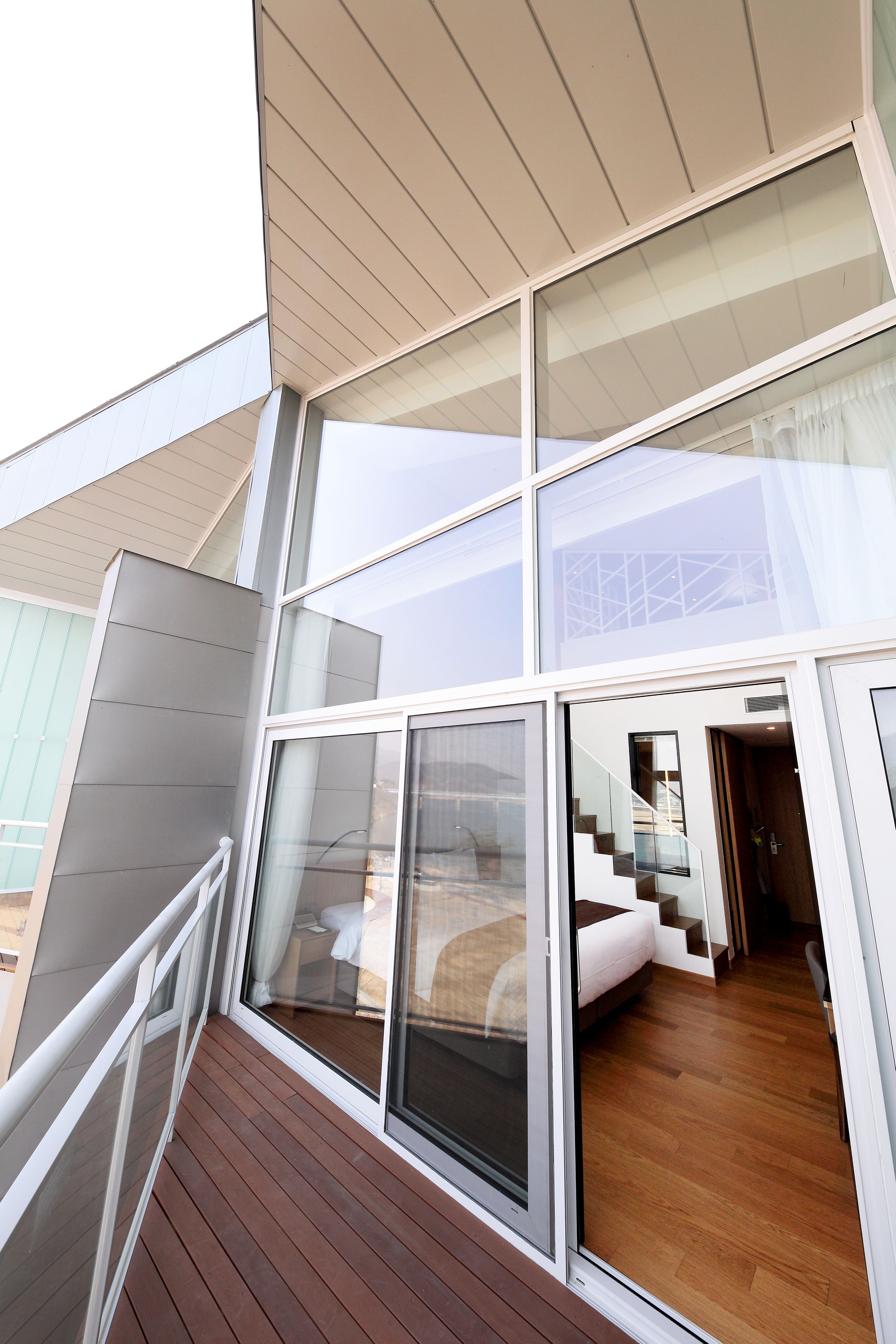 premier duplex | premium bedding, free minibar items, in-room safe, desk