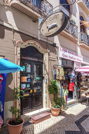 Entrada al alojamiento