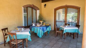 Ristorazione all'aperto