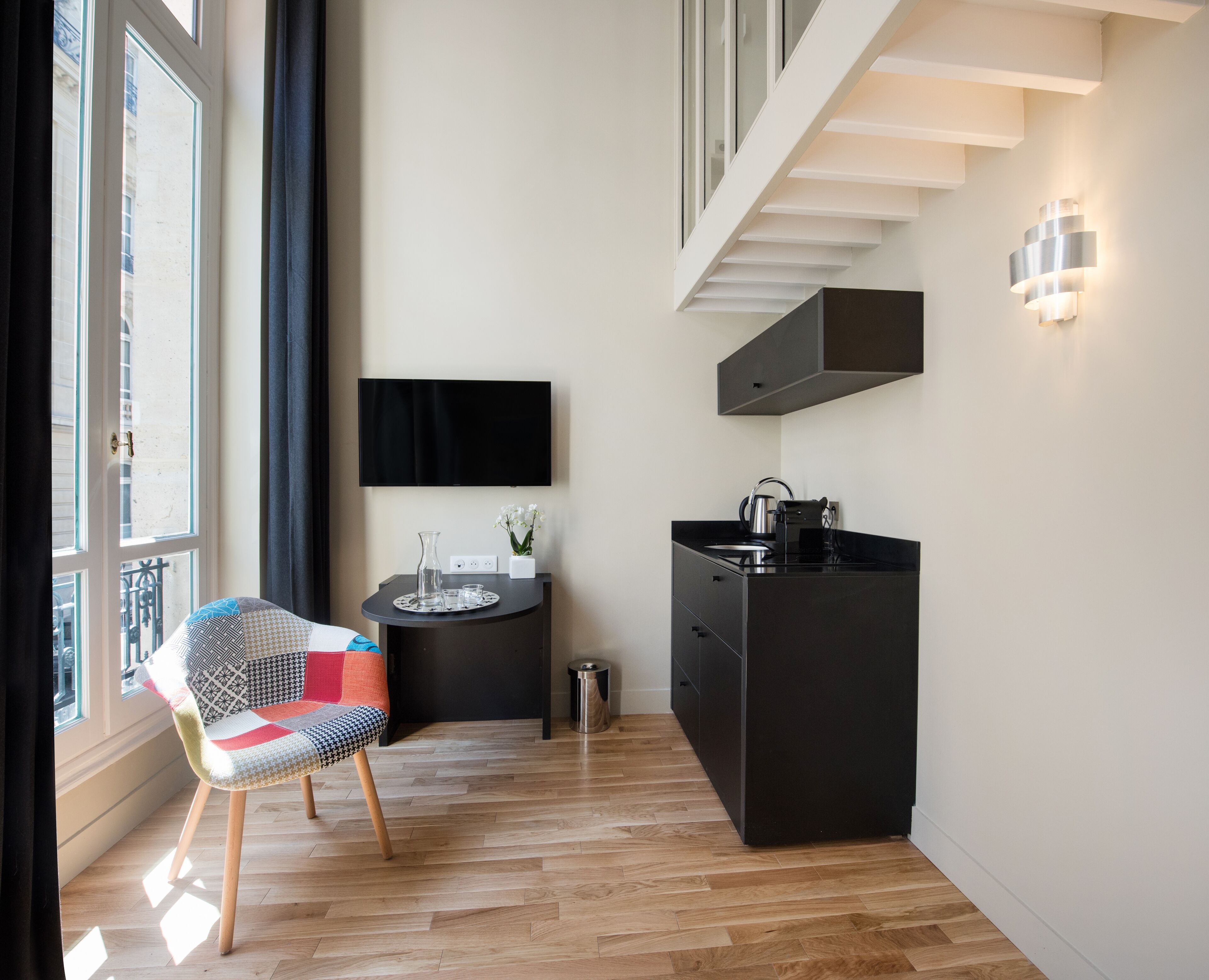 Grande Suite 1 Chambre Duplex | Cozinha americana privada | Frigobar, micro-ondas, cooktop, máquina de café expresso