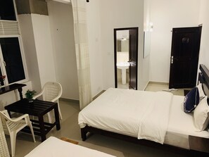 Desk, laptop workspace, iron/ironing board, free WiFi