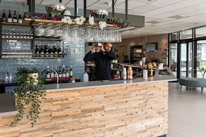 Bar (en la propiedad)
