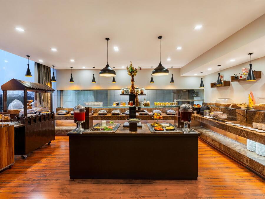 Tägliches inbegriffenes großes Frühstück