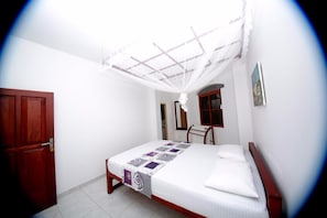Standard-Doppelzimmer, Gartenblick