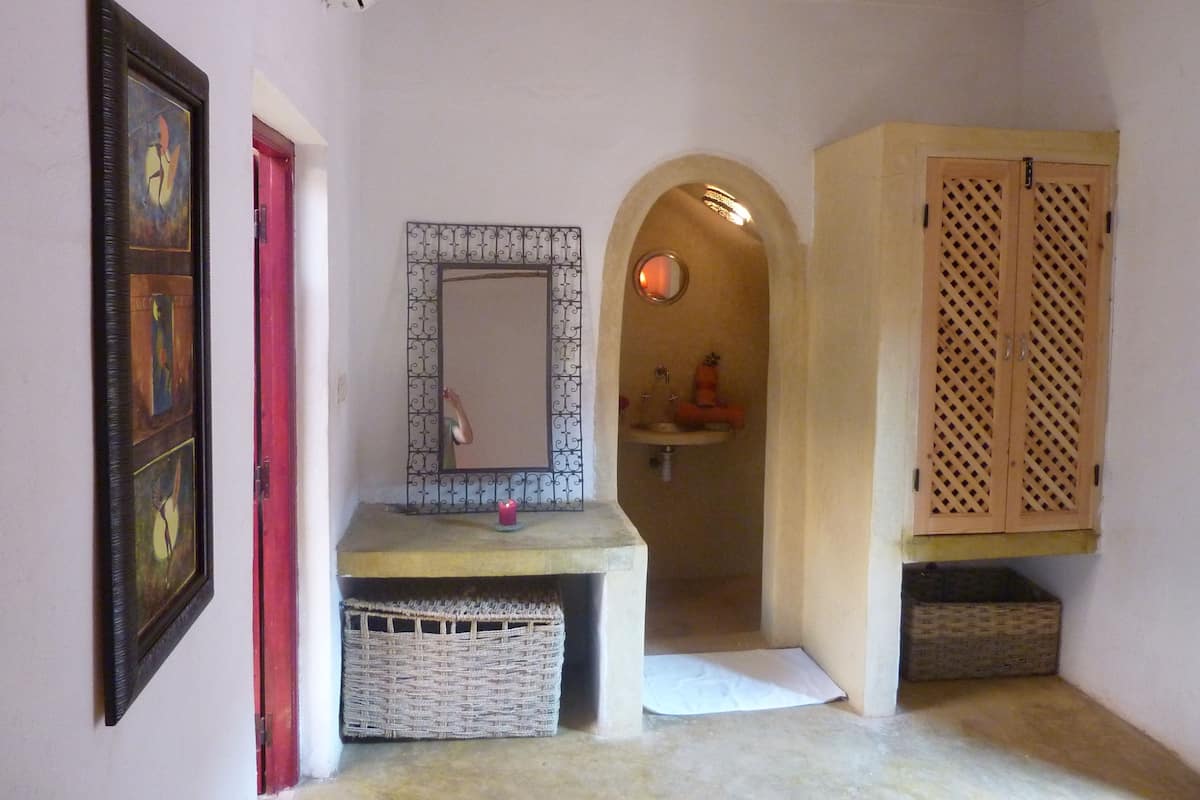 Tek Büyük Yataklı Oda (La Toubkal) | Kaliteli yatak takımı, ayrı ayrı dekore edilmiş, ayrı ayrı döşenmiş