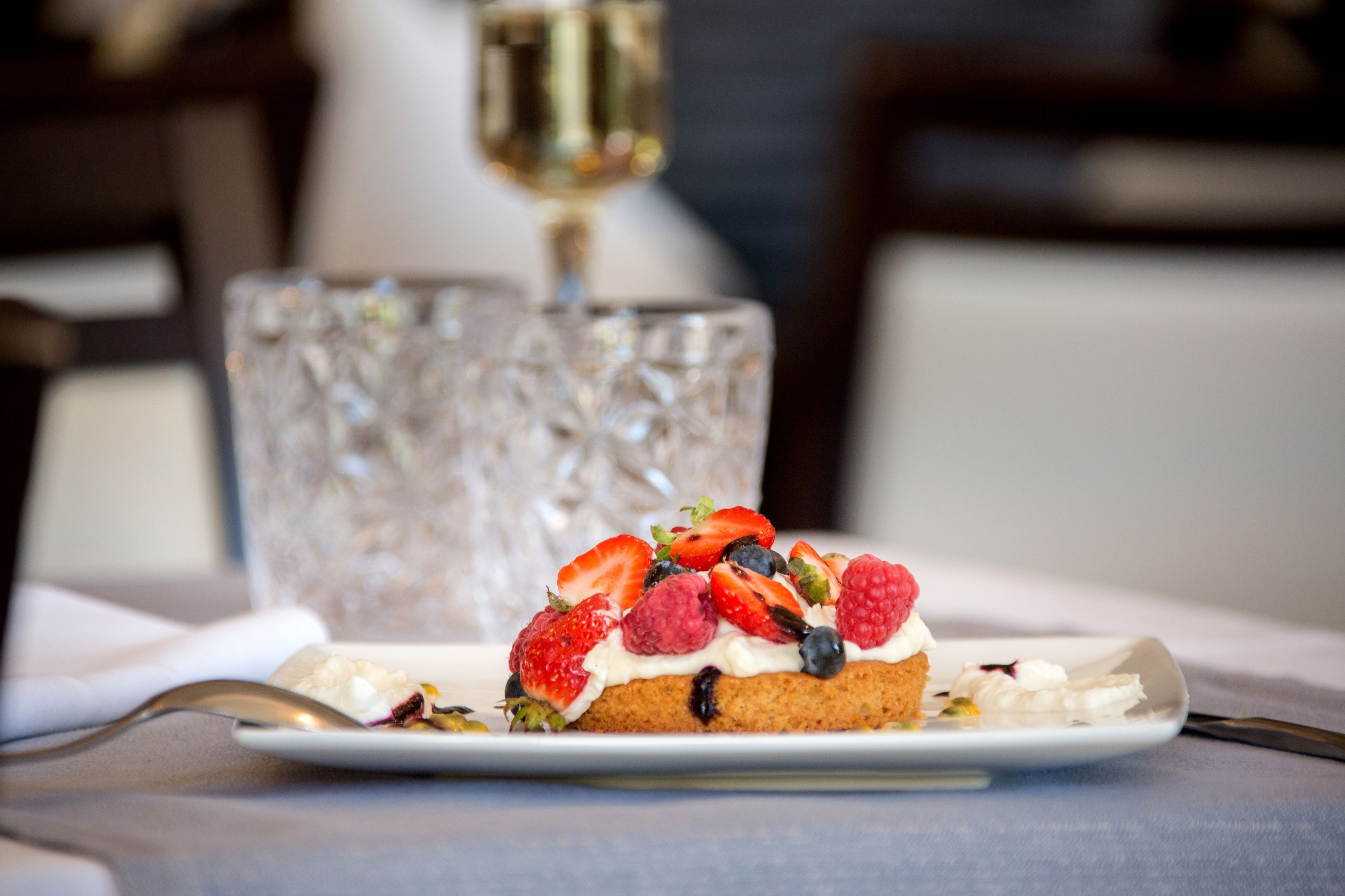 lunch, dinner served; french cuisine, al fresco dining