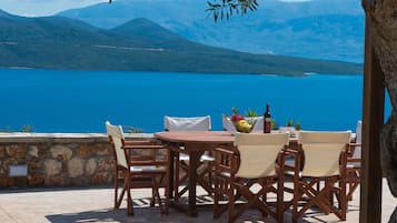 Vila luxo, 3 quartos | Terraço/pátio