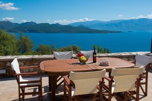 Deluxe Villa, Private Pool | Outdoor dining - Pearl Mansions (Lefkada)