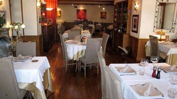 Lunch and dinner served, Regional cuisine