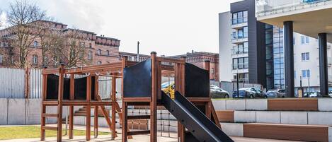 Außen-Kinderspielplatz