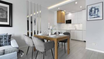 Apartment, 1 Bedroom | Private kitchen