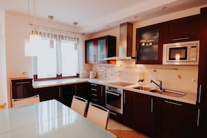 Apartment, 2 Bedrooms | Living area