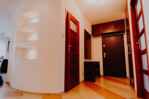 Apartment, 2 Bedrooms | Living area