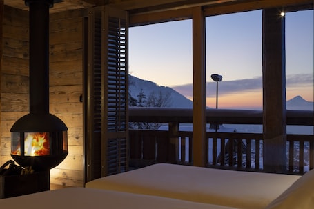 Premium Double Room (15) | 1 bedroom, minibar, in-room safe, desk