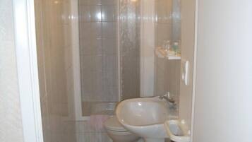 Free toiletries, towels