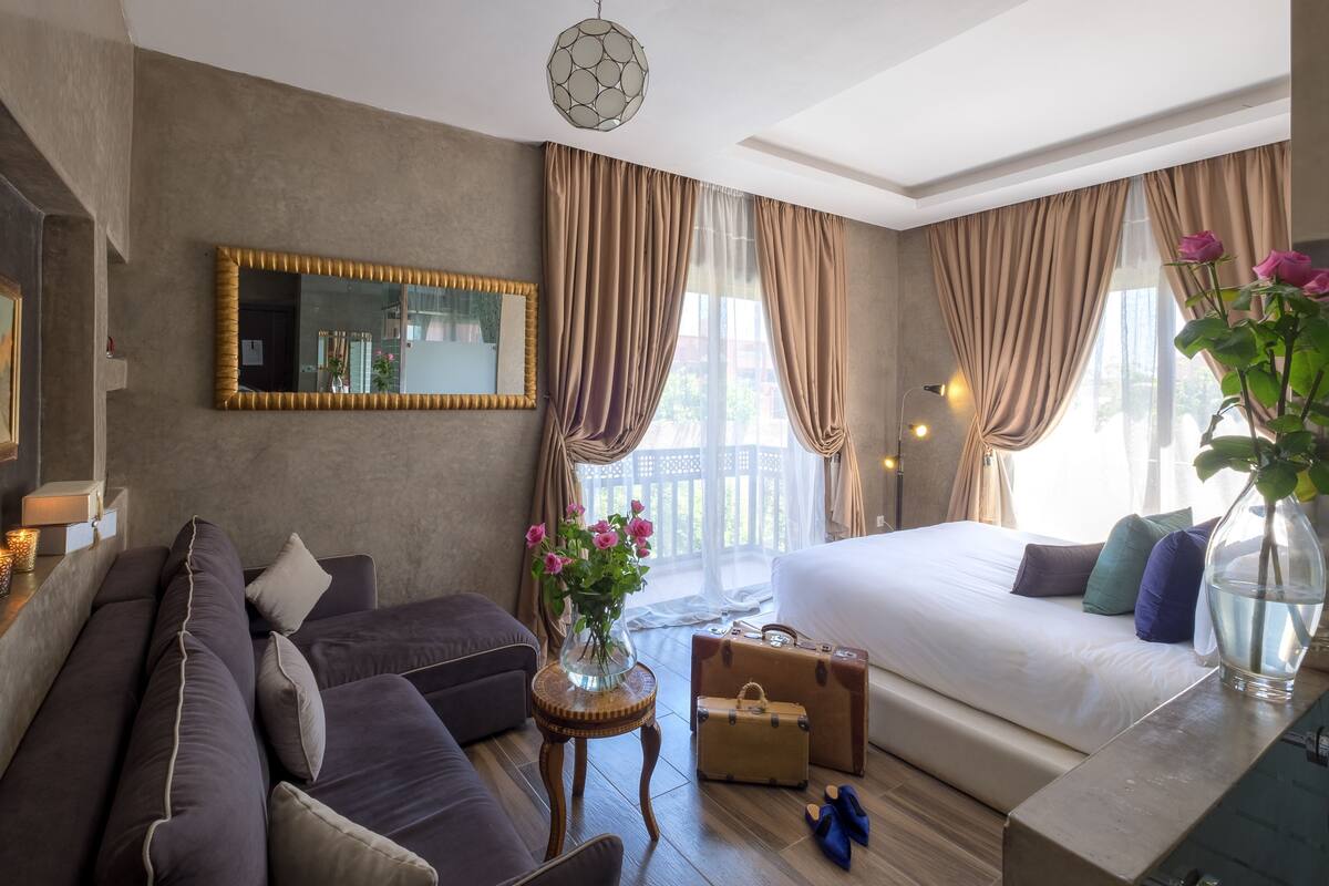 Family Suite | Egyptian cotton sheets, premium bedding, Select Comfort beds