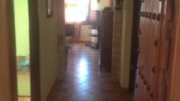 Apartment, 2 Bedrooms | 2 bedrooms, iron/ironing board, free cribs/infant beds