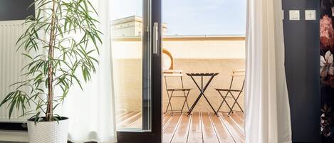 Luxury Double Room, 1 King Bed, Terrace, Courtyard View | Terrace/patio