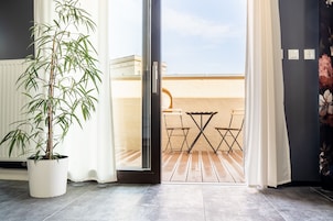 Luxury Double Room, 1 King Bed, Terrace, Courtyard View | Terrace/patio