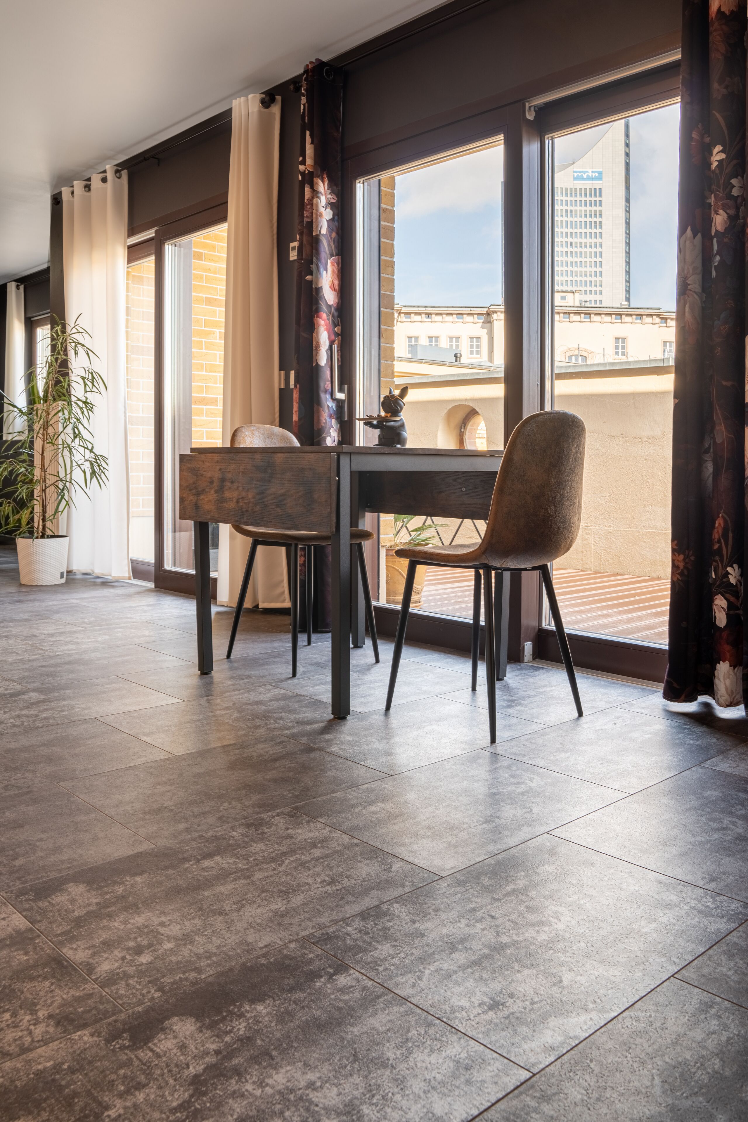 Luxury Double Room, 1 King Bed, Terrace, Courtyard View | Individually decorated, individually furnished, desk, laptop workspace