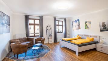 Deluxe-Doppelzimmer | 1 Schlafzimmer, individuell dekoriert, individuell eingerichtet