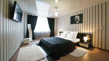 Huoneisto (Pushkina 237 ) | Ylelliset vuodevaatteet, silitysrauta/-lauta, ilmainen Wi-Fi