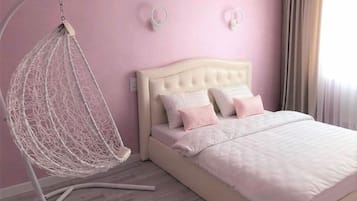 Apartment on Socialisticheskaya, 199 | Premium bedding, iron/ironing board, free WiFi, bed sheets