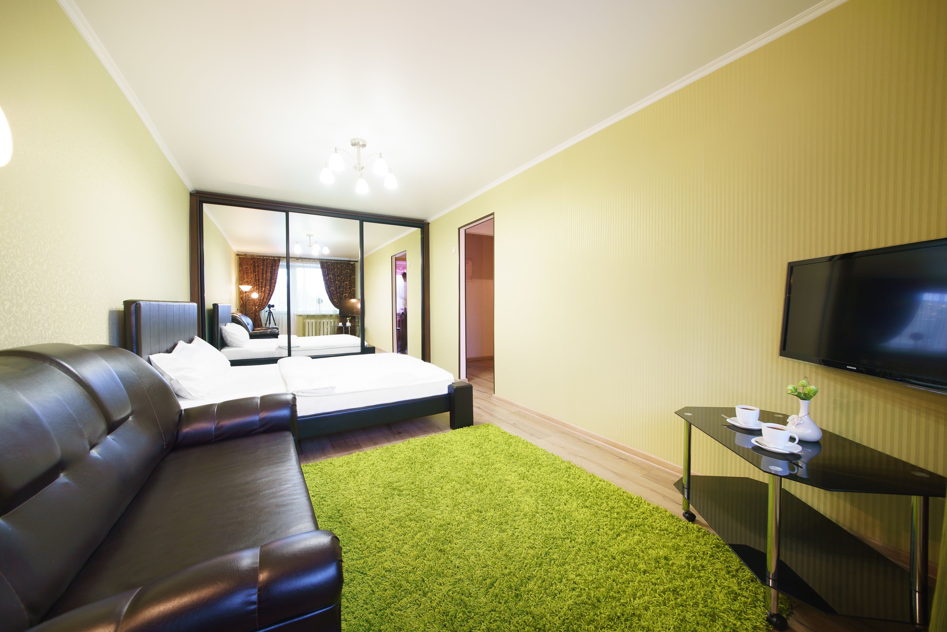 Apartament (Oktyabrskaya 114) | Roba de llit d'alta qualitat, planxa i posts de planxar i wifi gratuïta 