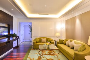 Premium bedding, down duvets, in-room safe, desk
