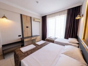 Room - Side Sunset Hotel (Side)