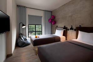 Pillow-top beds, in-room safe, desk, free WiFi - Moxy Bandung (Bandung)