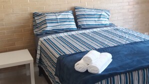 House, 3 Bedrooms | 3 bedrooms, desk, WiFi (free), bed sheets - Eco Village Residence (Corumba)