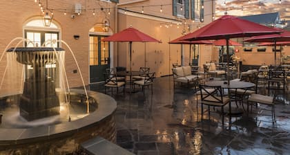 Royal Frenchmen Hotel and Bar