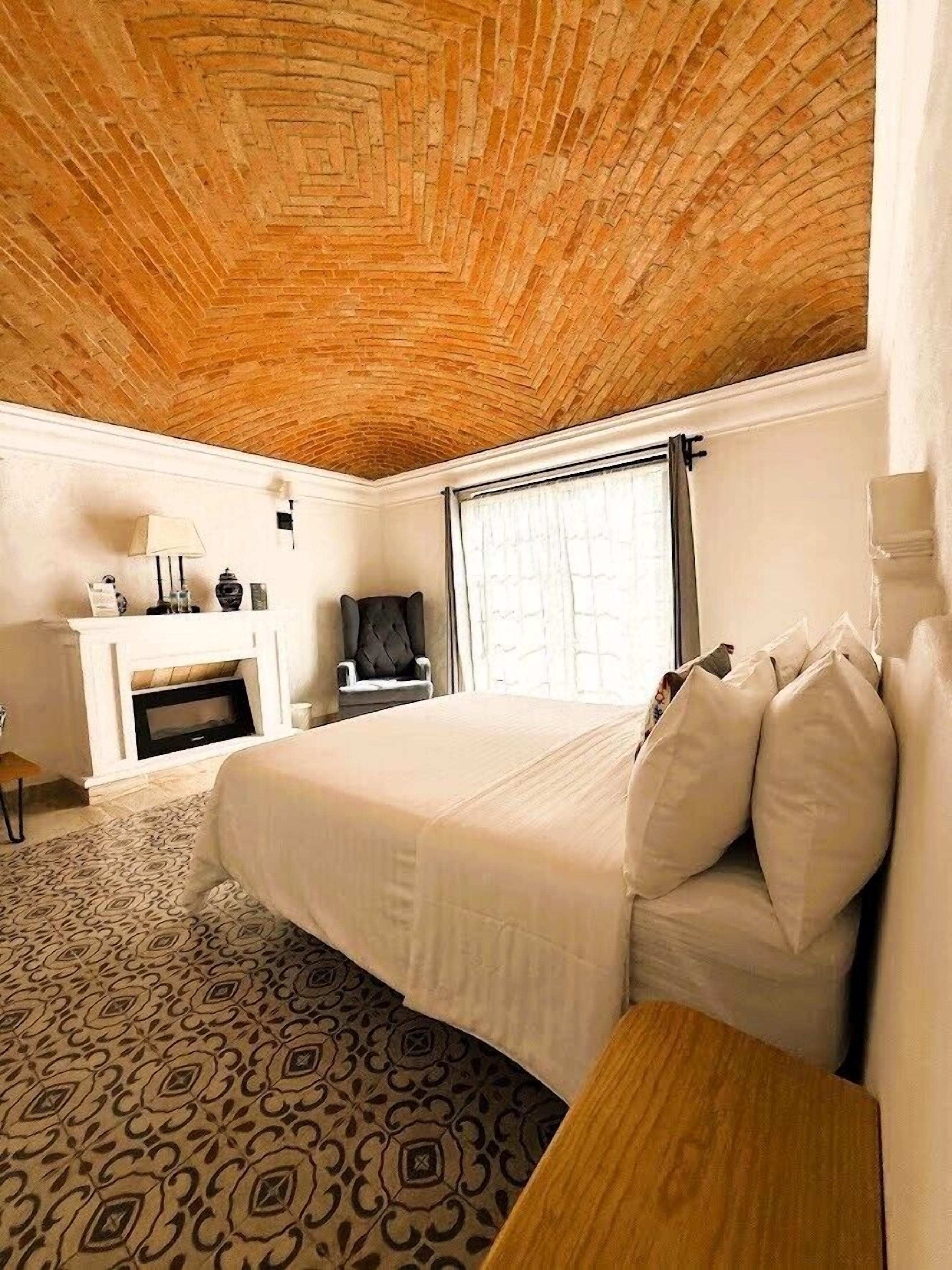 Rom – classic | Sengetøy av topp kvalitet, individuelt dekorert og strykejern/-brett