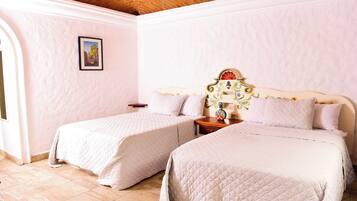 普通雙人房 | 高級寢具、獨特裝潢、熨斗/熨衣板、床單