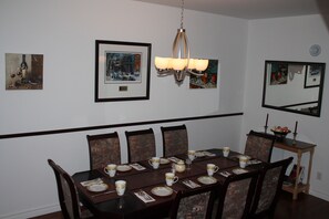 Free daily full breakfast  - The Fiddle and The Sea B&B (Port Hood)